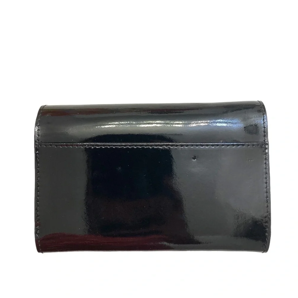 Kate spade black patent leather scalloped wallet